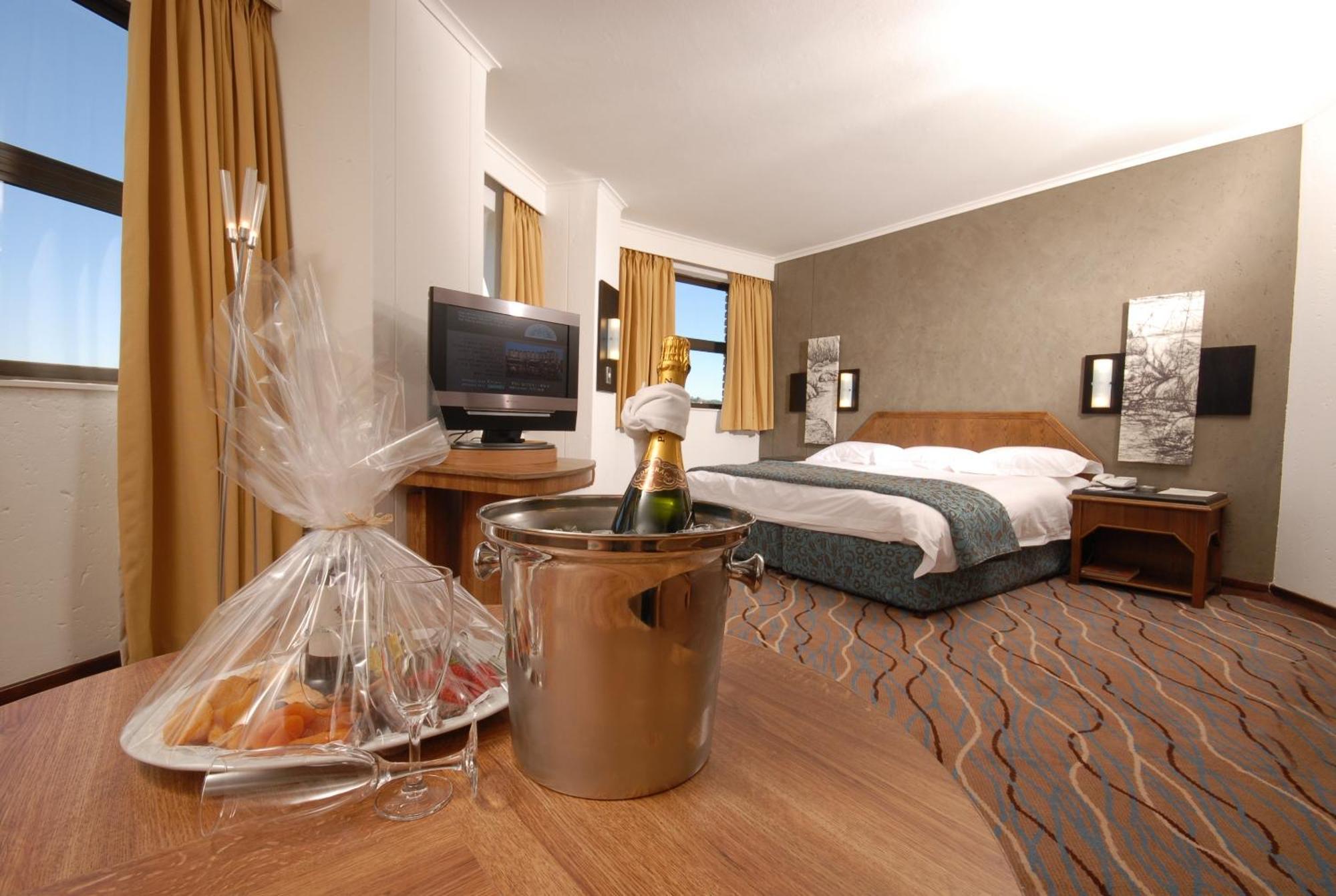 The Centurion Hotel Eksteriør billede