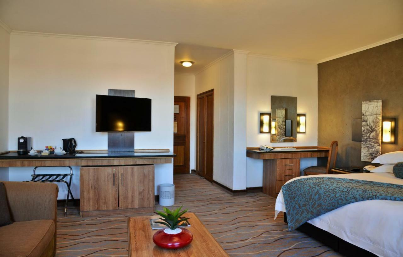 The Centurion Hotel Eksteriør billede